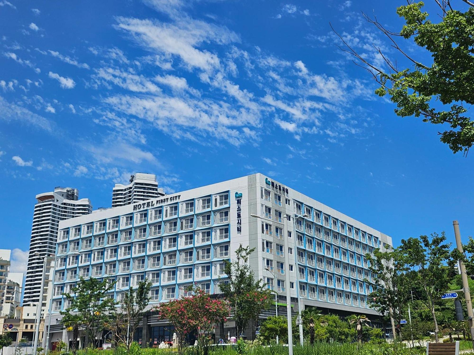 Yeosu Hotel First City Buitenkant foto