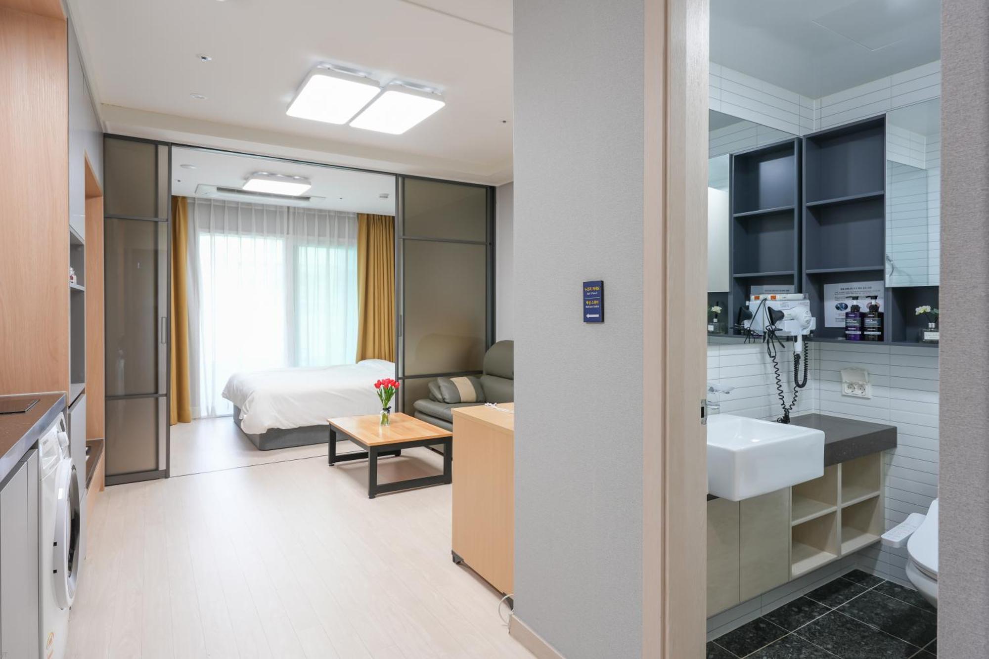 Yeosu Hotel First City Buitenkant foto