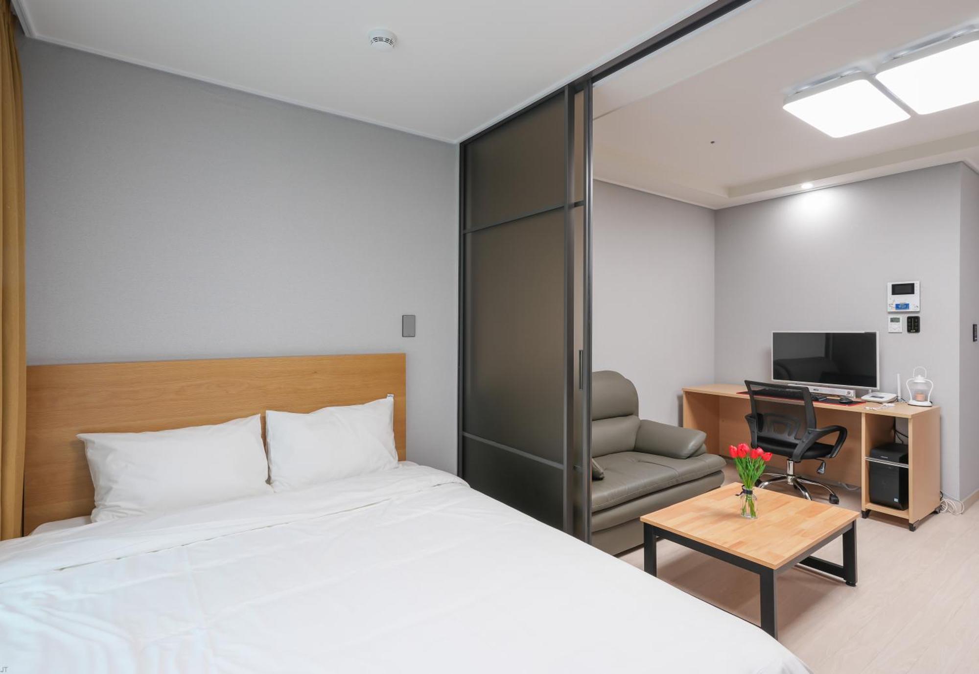 Yeosu Hotel First City Buitenkant foto